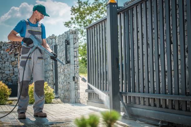 Best Pool Deck Cleaning  in Lake Goodwin, WA